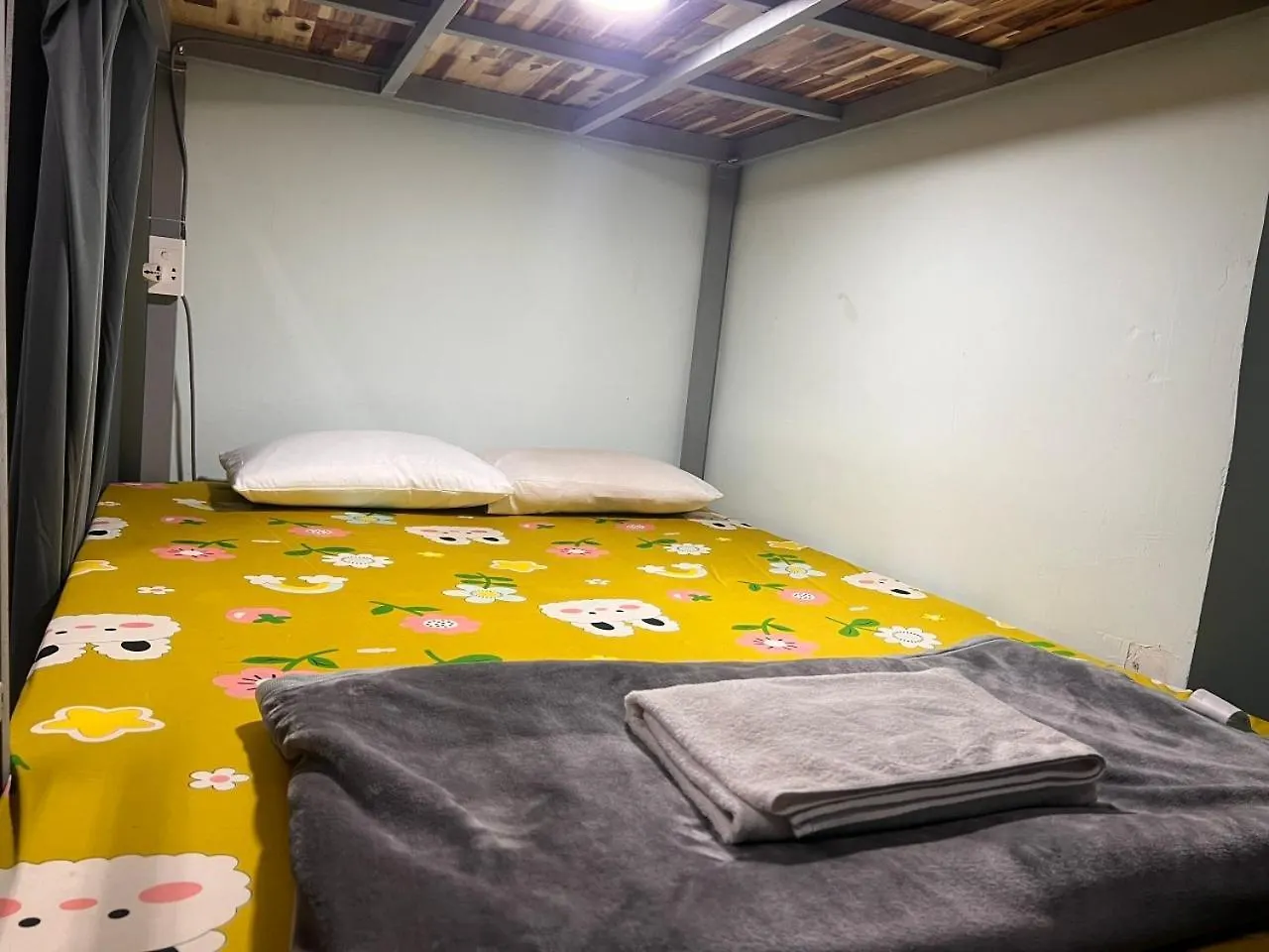 Kim Hostel Ho Chi Minh City 0*,  Vietnam